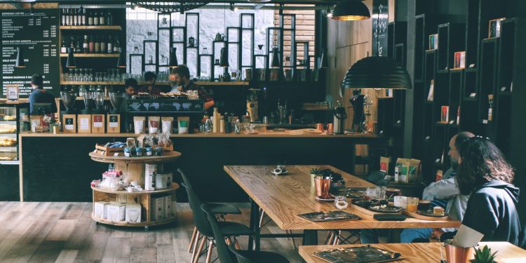 Làm thế nào để chuẩn bị cho buổi khai trương quán cafe diễn ra suôn sẻ