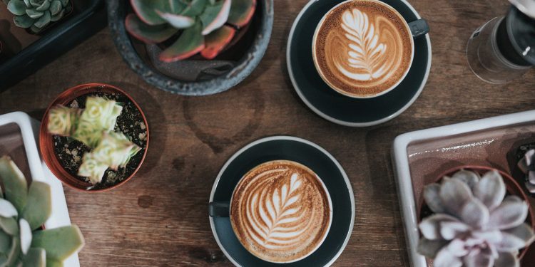 Khám phá sức mạnh của tiếp thị truyền thông mạng xã hội cho quán cà phê của bạn