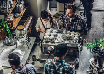 Muốn có những nhân viên chất lượng cho quán cafe thì bỏ túi ngay những kinh nghiệm sau