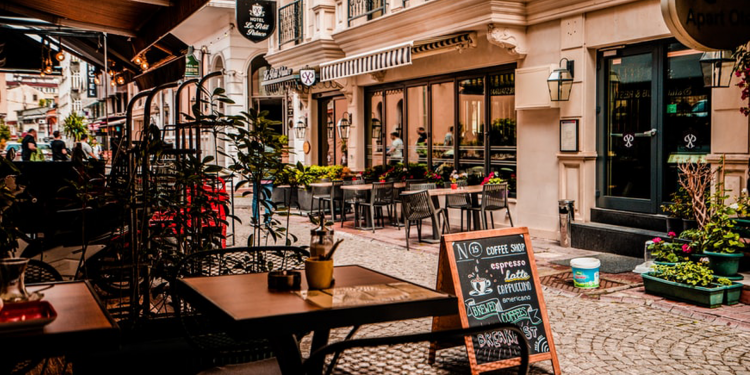 Bạn đã biết 9 chiến lược marketing này để giúp quán cafe của mình đông khách chưa?